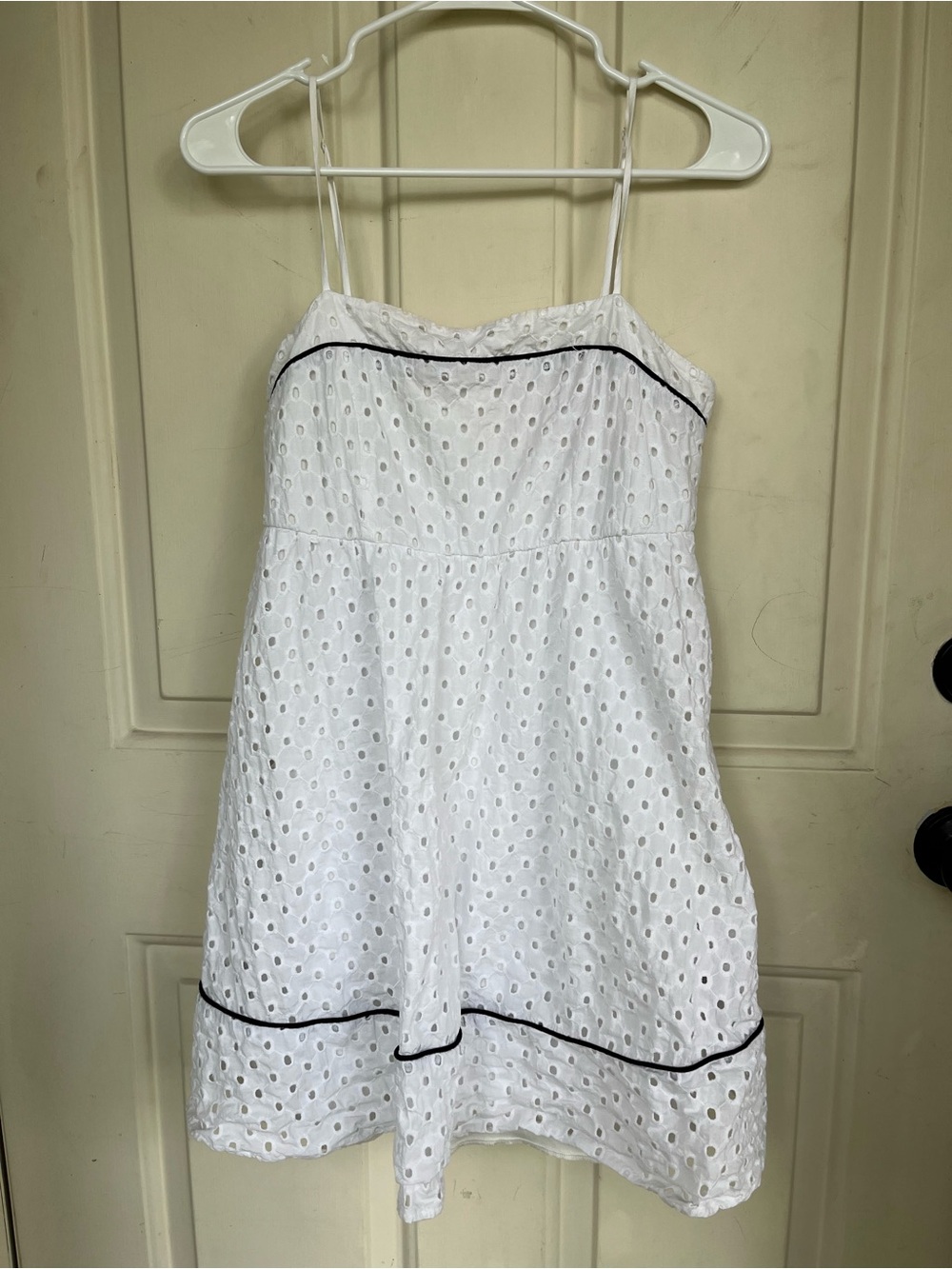 Mi Ami White Eyelet Spaghetti Strap Dress with Black Trim size Medium